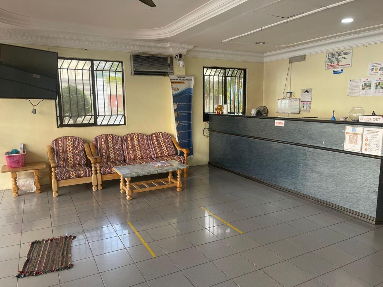 Oyo 90914 Hotel Mei Wah Kampong Selanchor ภายนอก รูปภาพ